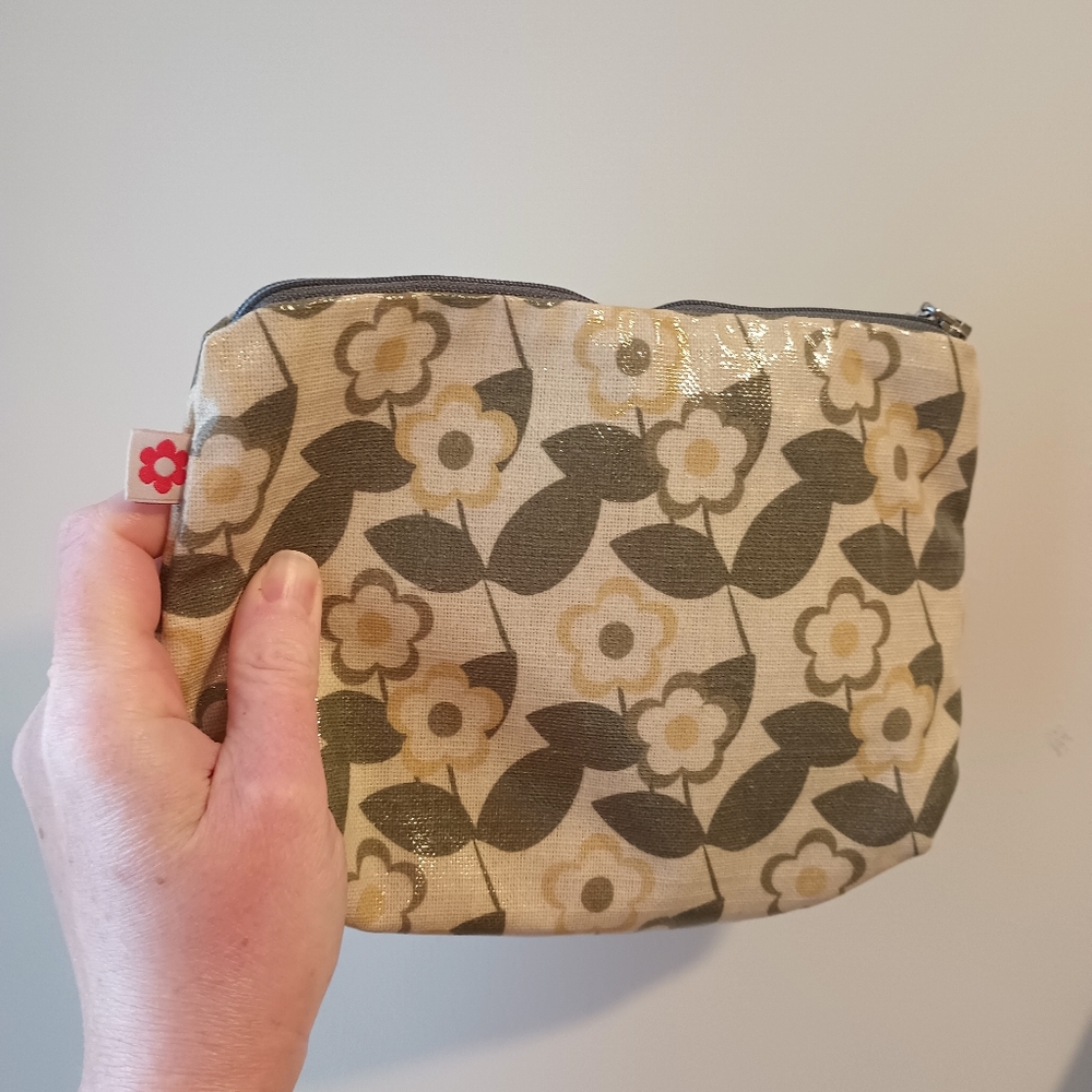 Susie Faulks Daisy purse and makeup bag - Picture 2 of 3